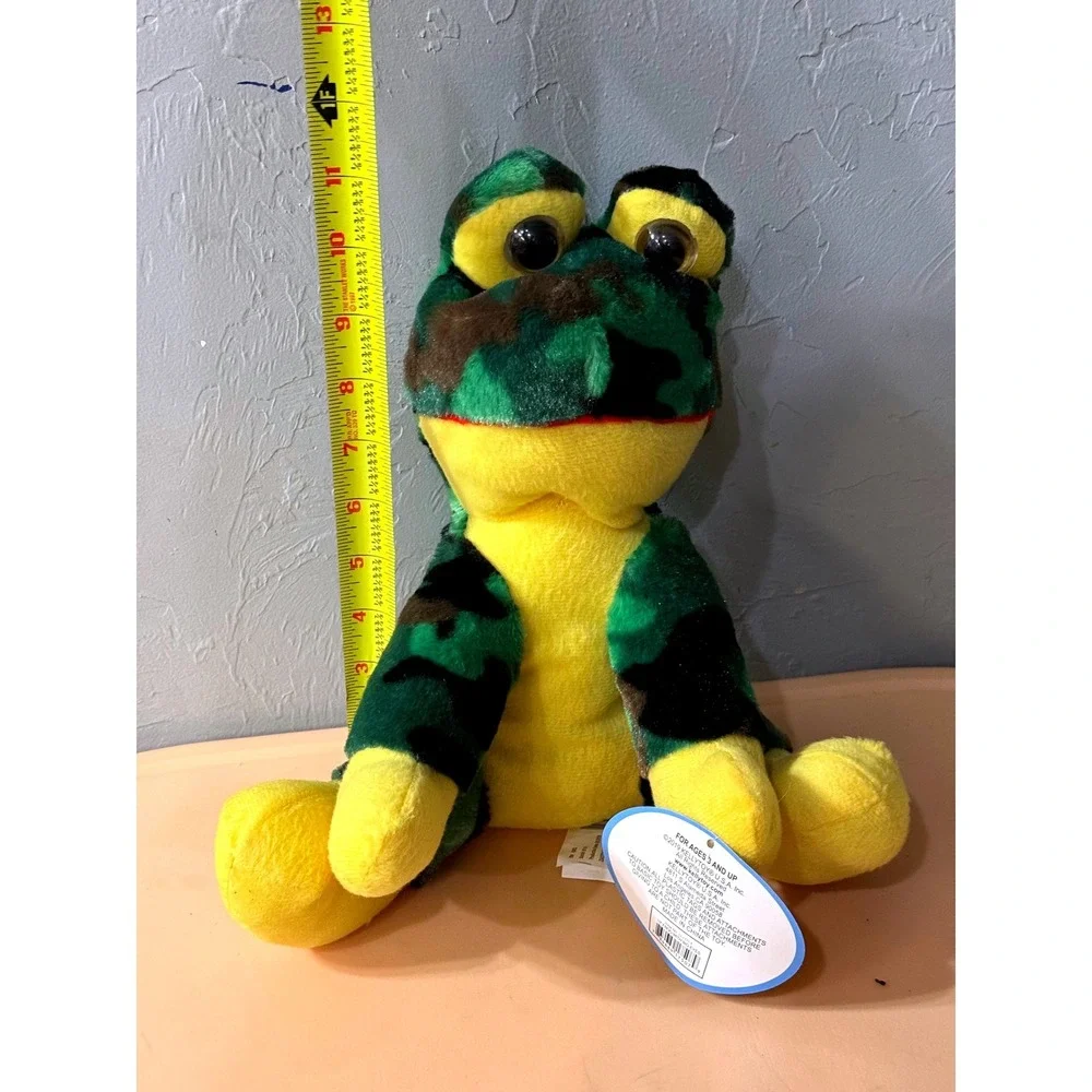 Kellytoy 10 Inch Frog with Big Eyes Green Camouflage Yellow Plush Stuffed Animal